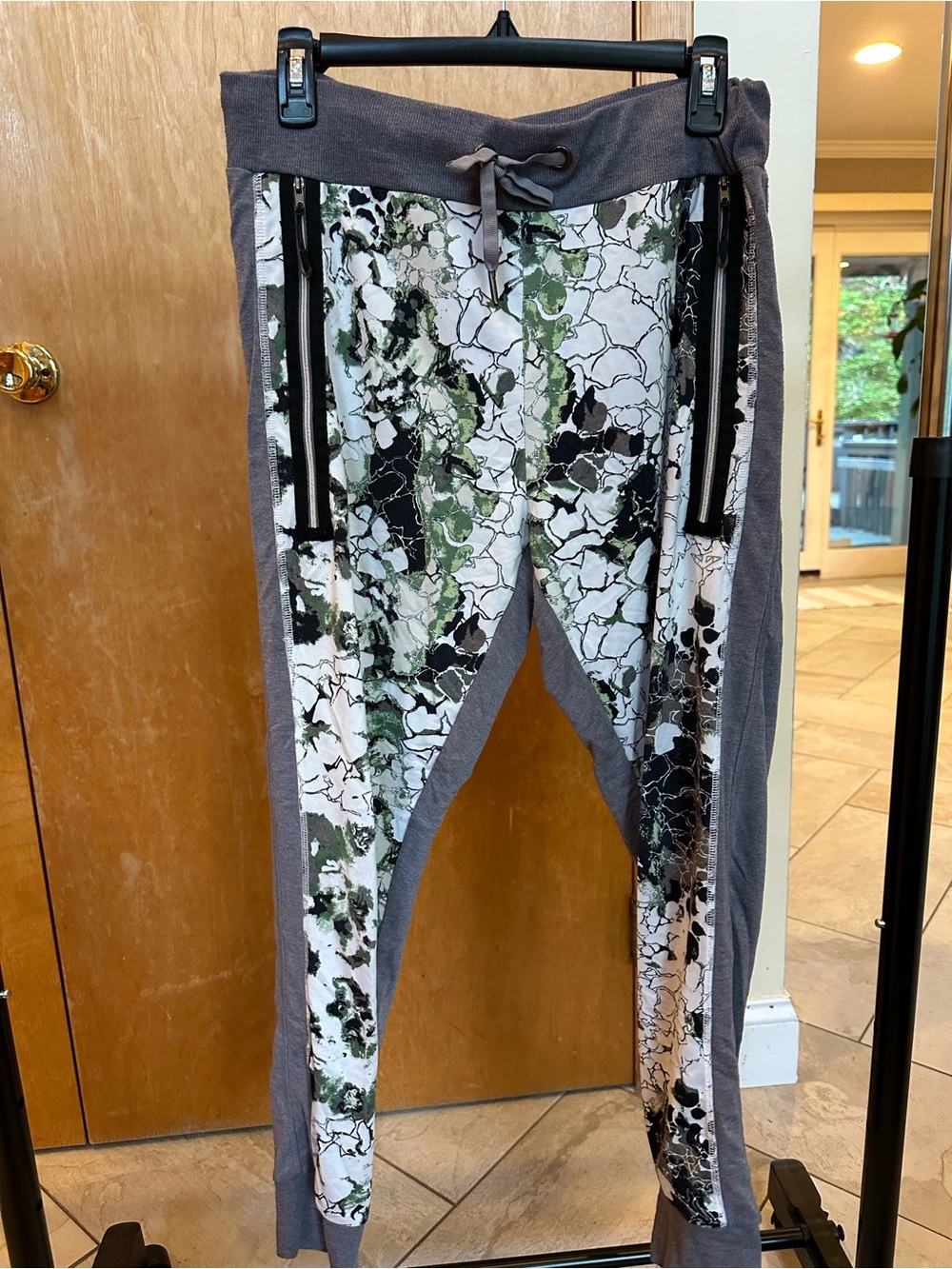 Gray & Green Print Jogger Pants